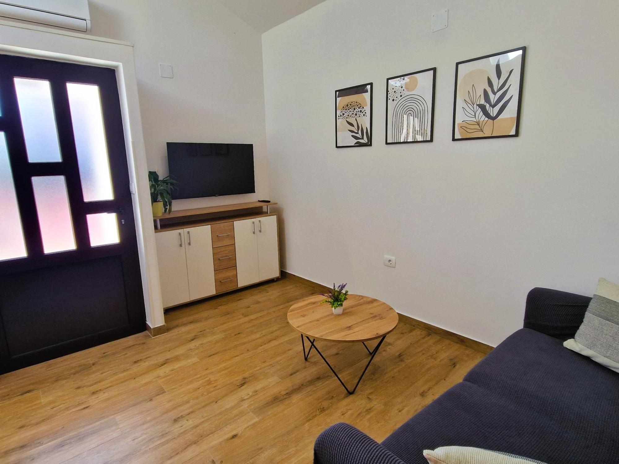 Guesthouse Villa Galovic เบรอเซส ภายนอก รูปภาพ